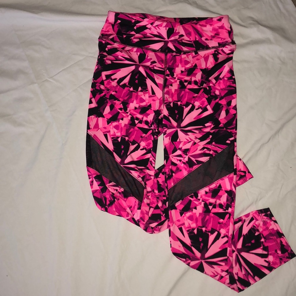 Athletic leggings